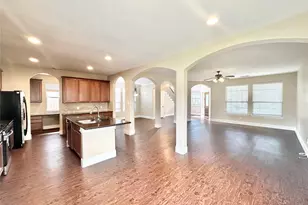 43 Panterra Way, The Woodlands, TX 77382 - Photo 9