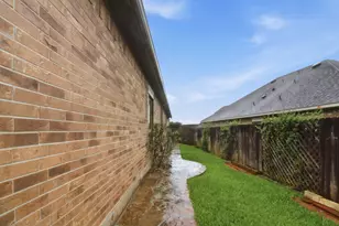 12084 Mystic Aqua Dr, Conroe, TX 77304 - Photo 27