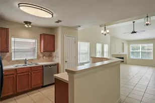 4710 Woodsend Ln, Kingwood, TX 77345 - Photo 5