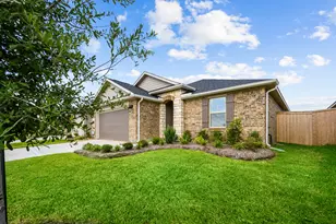 4507 Frontier Trl, Baytown, TX 77521 - Photo 3