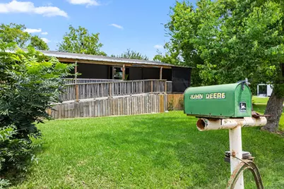 130 Foster Street, Baytown, TX 77520 - Photo 3