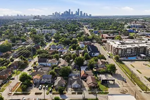 14 Norwood St, Houston, TX 77011 - Photo 21