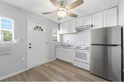 14 Norwood Street #04, Houston, TX 77011 - Photo 5
