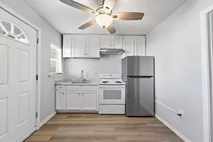 14 Norwood St, Houston, TX 77011 - Photo 7