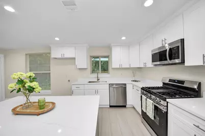 10521 Chesterfield Drive, Houston, TX 77051 - Photo 19