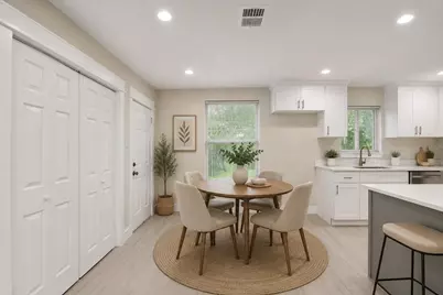 10521 Chesterfield Drive, Houston, TX 77051 - Photo 3