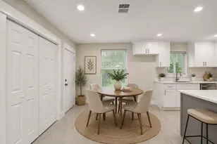 10521 Chesterfield Dr, Houston, TX 77051 - Photo 3