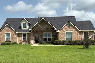 11018 Stallion Dr, Needville, TX 77461 - Photo 1