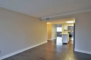 12633 Memorial Dr, Houston, TX 77024 - Photo 5