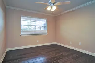 12633 Memorial Dr, Houston, TX 77024 - Photo 7