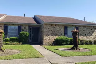 6810 Marshall Pl, Beaumont, TX 77706 - Photo 1