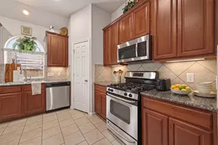 13719 Saxony Dr, Sugar Land, TX 77498 - Photo 13