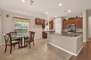 13719 Saxony Dr, Sugar Land, TX 77498 - Photo 11