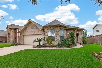 13719 Saxony Drive, Sugar Land, TX 77498 - Photo 3