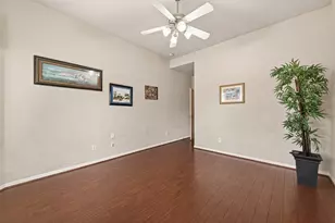 13719 Saxony Dr, Sugar Land, TX 77498 - Photo 35