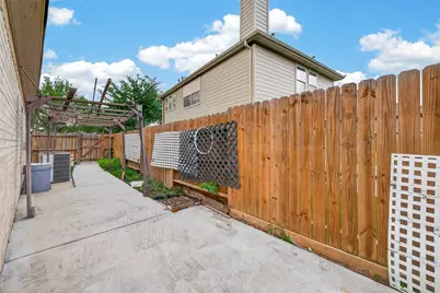 13719 Saxony Drive, Sugar Land, TX 77498 - Photo 43