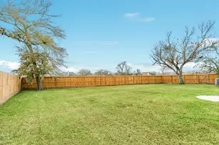 102 Silver Lace St, Lake Jackson, TX 77566 - Photo 39