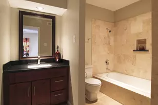1300 Augusta Dr, Houston, TX 77057 - Photo 13