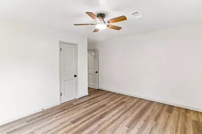 1108 Nottingham Drive, Angleton, TX 77515 - Photo 11