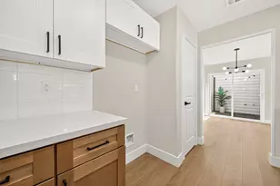 3615 Echo Grove Ln, Houston, TX 77043 - Photo 11