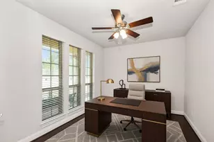 35 N Wheatleigh Dr, Tomball, TX 77375 - Photo 5