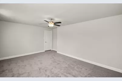 35 N Wheatleigh Drive, Tomball, TX 77375 - Photo 33