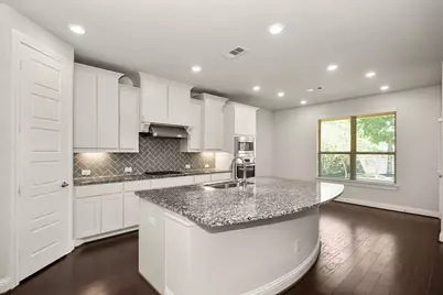 35 N Wheatleigh Drive, Tomball, TX 77375 - Photo 13