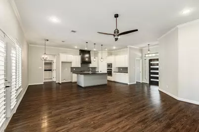 232 Creekside Lane, Lake Jackson, TX 77566 - Photo 5