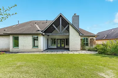 232 Creekside Lane, Lake Jackson, TX 77566 - Photo 33