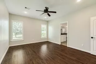 232 Creekside Ln, Lake Jackson, TX 77566 - Photo 21