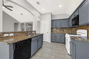 5318 Champions Way Ln, Houston, TX 77066 - Photo 9