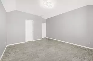 5318 Champions Way Ln, Houston, TX 77066 - Photo 15