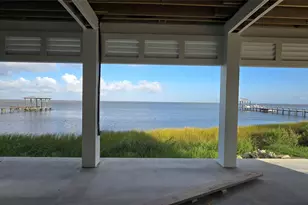 26638 Baywater Dr, Galveston, TX 77554 - Photo 7