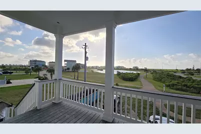 26638 Bay Water Drive, Galveston, TX 77554 - Photo 11
