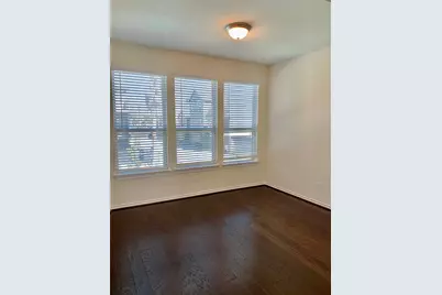 8604 Cedardale Park Drive, Houston, TX 77063 - Photo 11