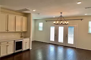 8604 Cedardale Park Dr, Houston, TX 77063 - Photo 5