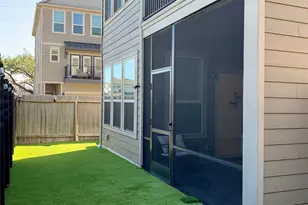 8604 Cedardale Park Dr, Houston, TX 77063 - Photo 31