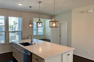 8604 Cedardale Park Dr, Houston, TX 77063 - Photo 9