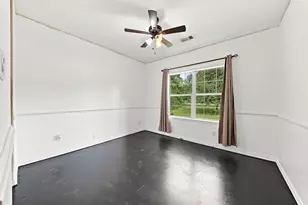 16104 McQueen Rd, Conroe, TX 77302 - Photo 19