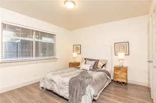 12633 Memorial Dr, Houston, TX 77024 - Photo 11