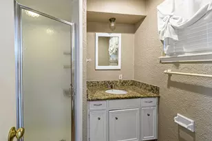 614 Val Lena Dr, Houston, TX 77024 - Photo 23