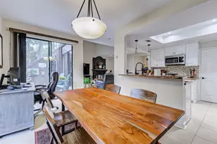 115 Litchfield Ln, Houston, TX 77024 - Photo 5