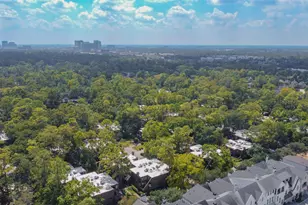 115 Litchfield Ln, Houston, TX 77024 - Photo 17