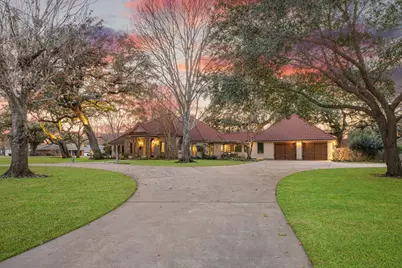 1524 Travis Street, Columbus, TX 78934 - Photo 3