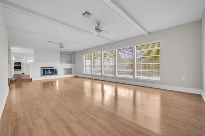 7015 Lacy Hill Drive, Houston, TX 77036 - Photo 19