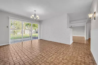 7015 Lacy Hill Drive, Houston, TX 77036 - Photo 13