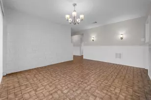 7015 Lacy Hill Dr, Houston, TX 77036 - Photo 13