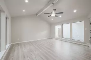 6107 Sanford Rd, Houston, TX 77096 - Photo 9