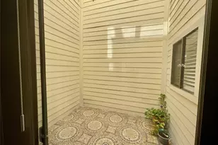 2019 Place Rebecca Ln, Houston, TX 77090 - Photo 9