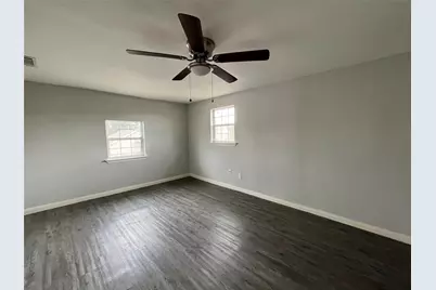 2211 Schweikhardt Street, Houston, TX 77020 - Photo 11